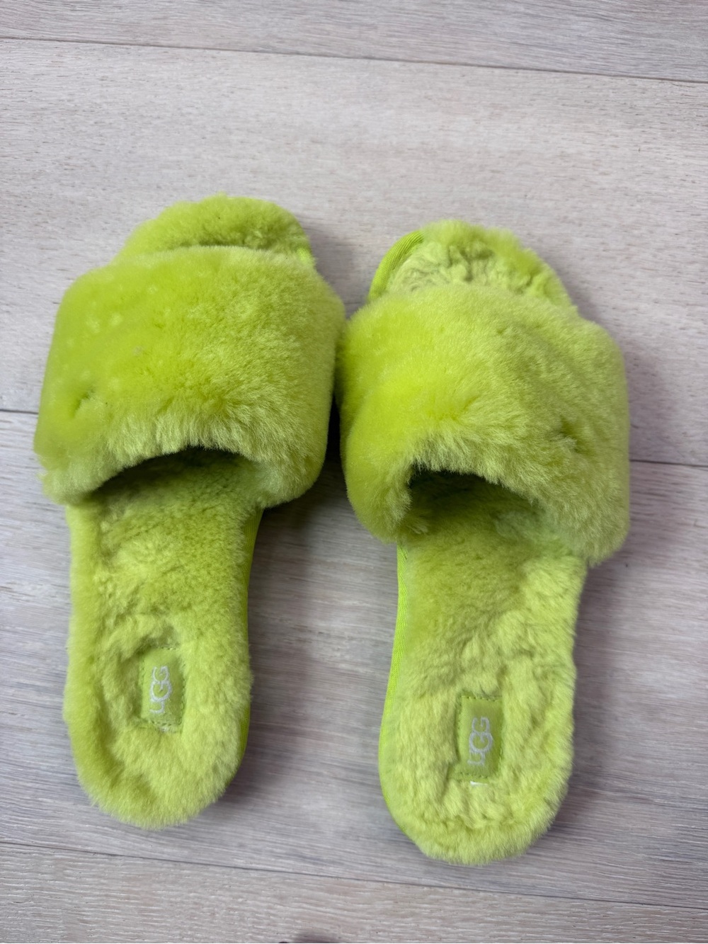 UGG Fur Sandals - Picture 11 of 12